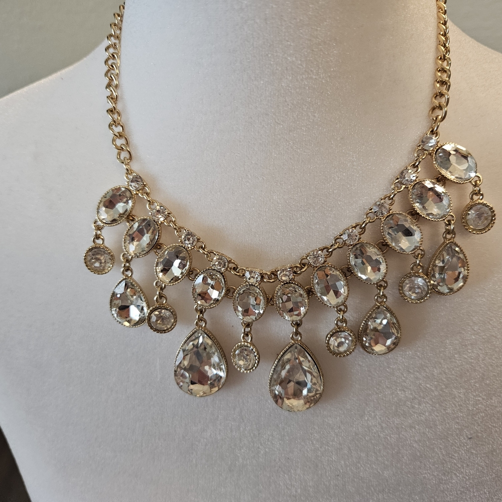Elegant Gold and Silver Necklace